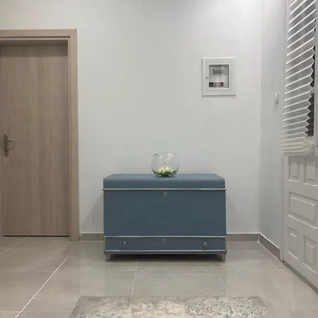 Karydi House *